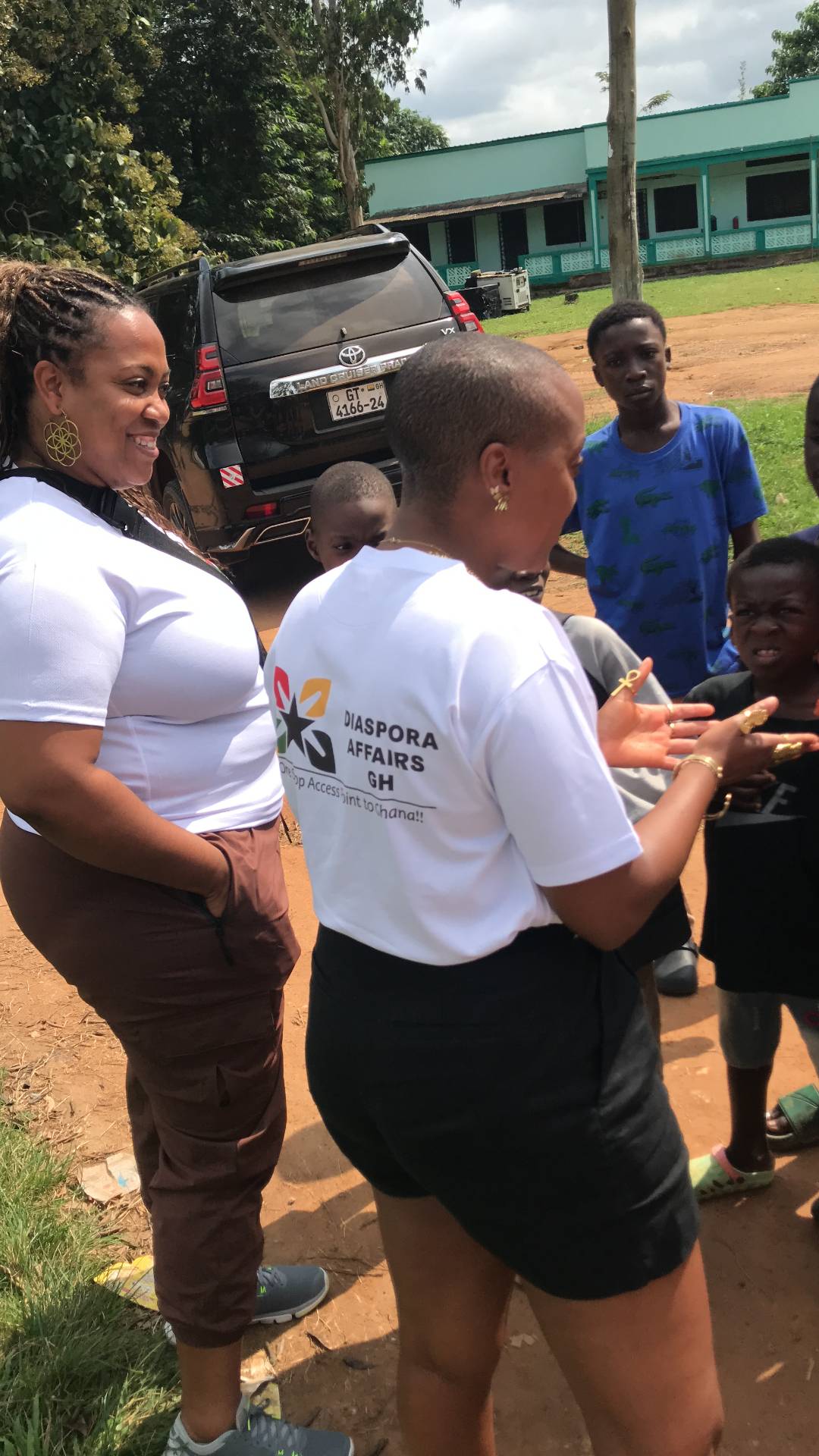 tours-to-tourist-sites-in-central-region-with-diaspora-affairs-026